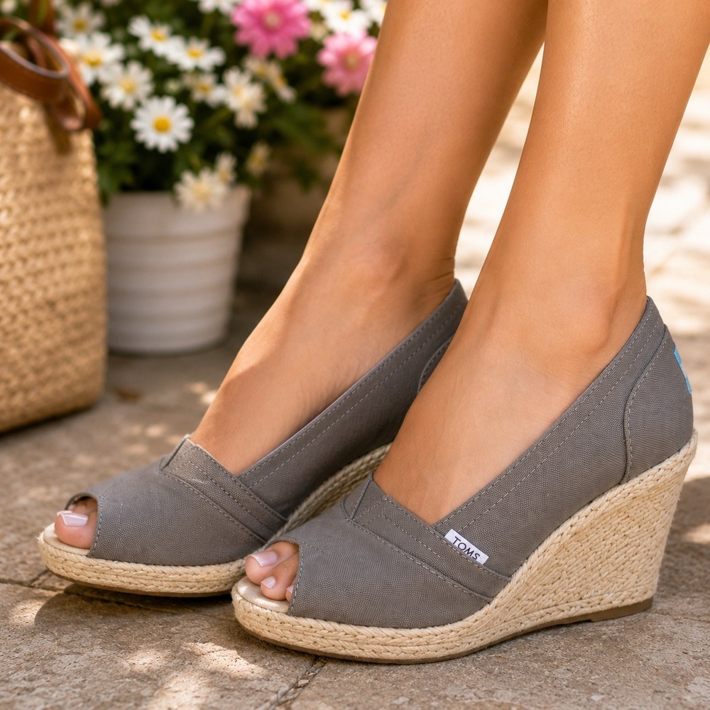 TOMS Canvas Espadrille Wedge Heels Women's 7.5 Gray Peep Toe Comfort Shoes